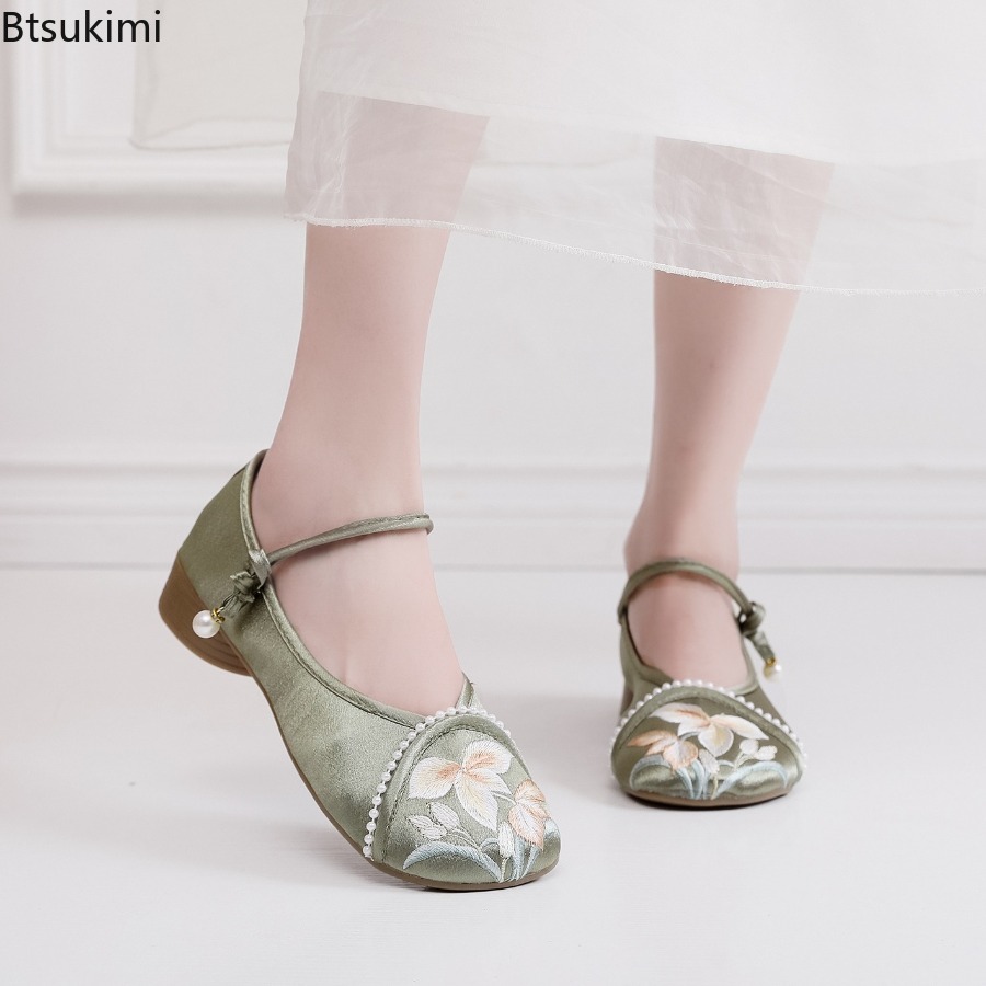 แฟชั่นปักลายสไตล์จีนรองเท้าส้น - Ethnic Fashion Women บทวิจารณ์และราคา